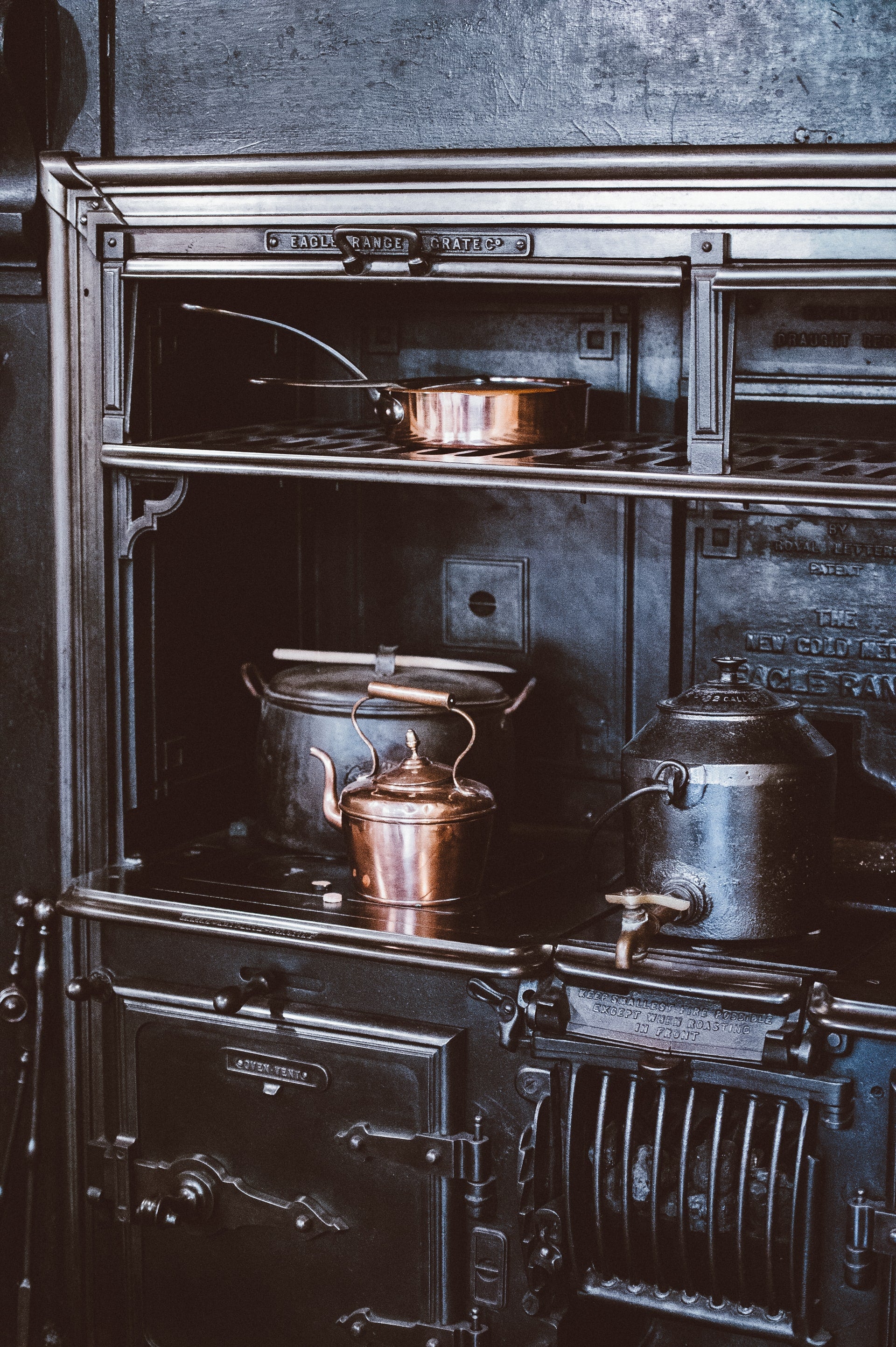 FOOD-SAFE STAINLESS STEEL: UNDERSTANDING THE DIFFERENT TYPES